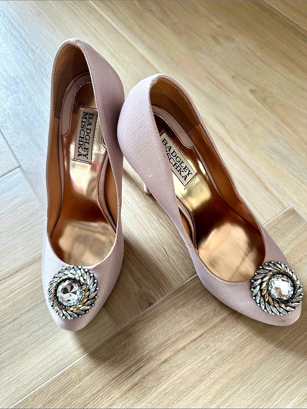 Badgley Mischka Cher Crystal Embellished Pump Pink US 7.5